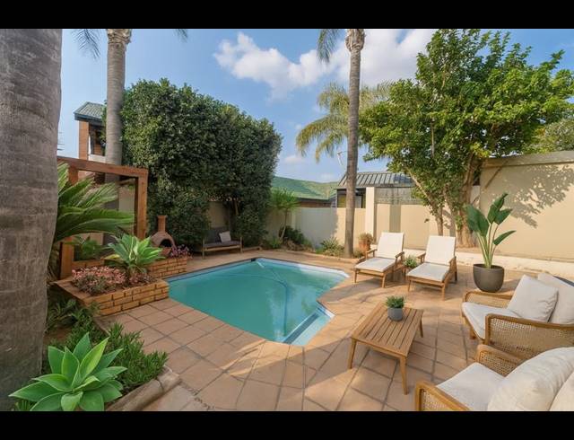 2 BEDROOM TOWNHOUSE FOR SALE IN WIERDAGLEN ESTATE